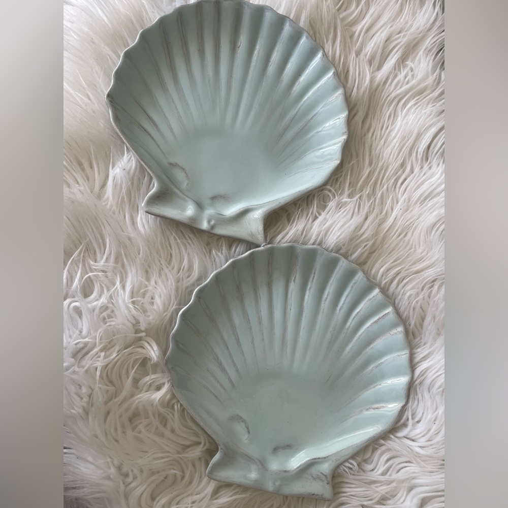 Set of Two Sea Shell Seashell Menagerie Blue Sky Ceramics Nautical Plates.New